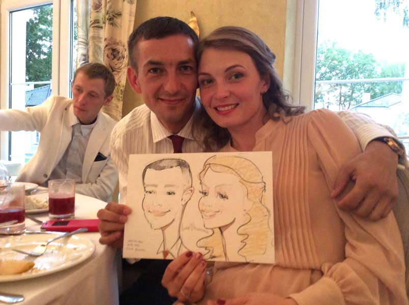 Дима и Екатерина продемонстрировали свой шарж