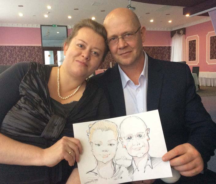 шаржист Михаил Шабалин на свадьбе Ирины и Михаила в ресторане Седьмое небо